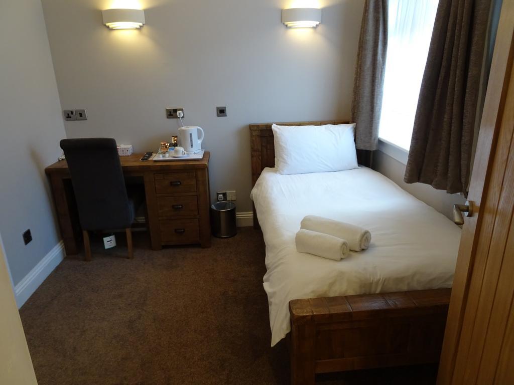 Fernbank Hotel Basingstoke Exteriér fotografie