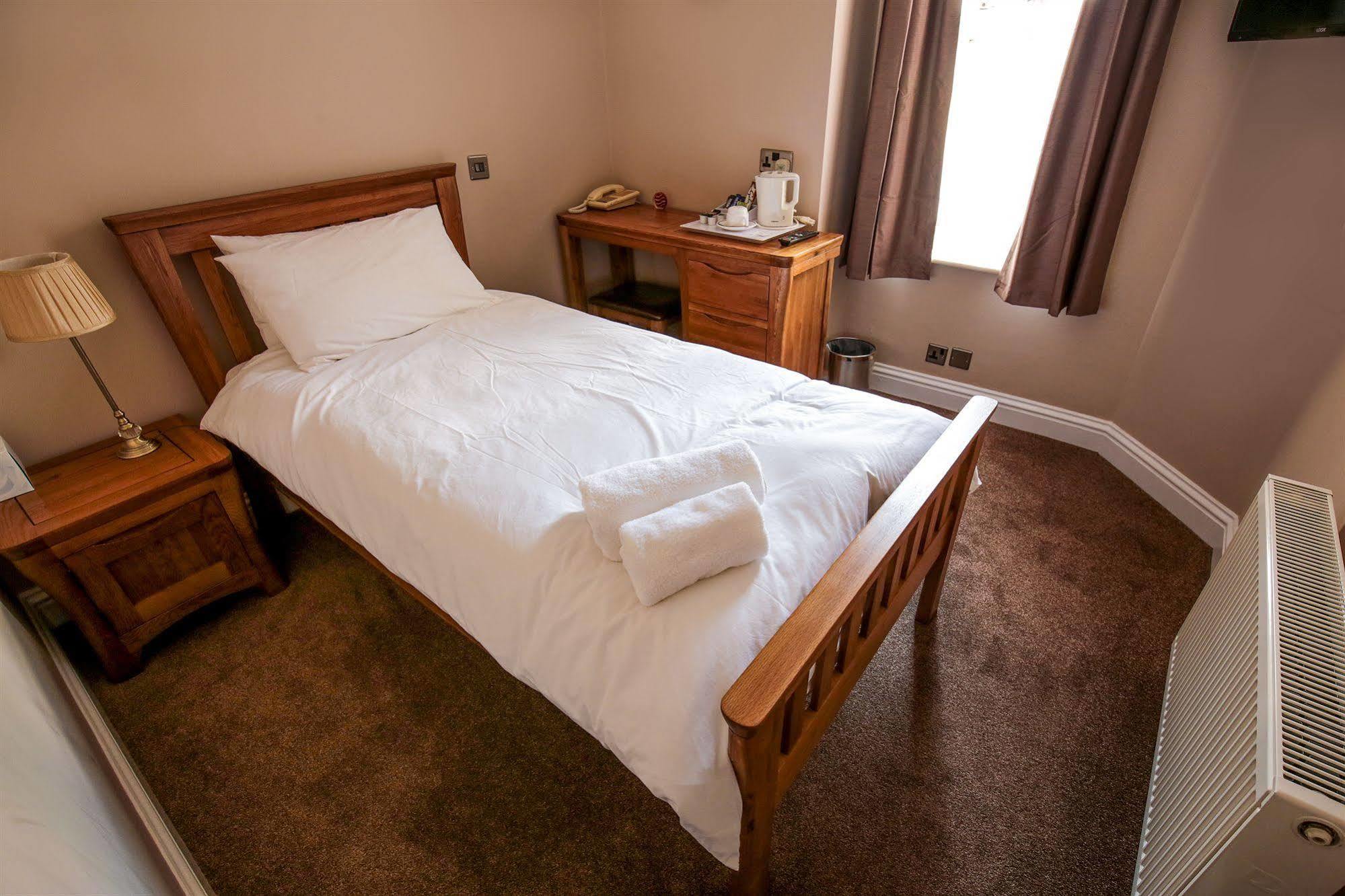 Fernbank Hotel Basingstoke Exteriér fotografie